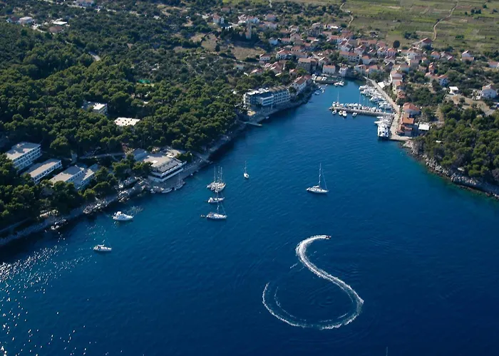 Vala * Božava